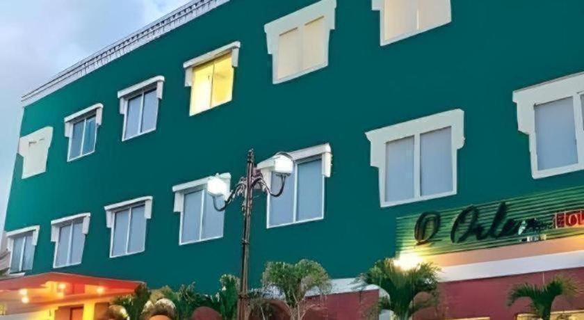 Hotel Orlen Джокякарта Екстериор снимка